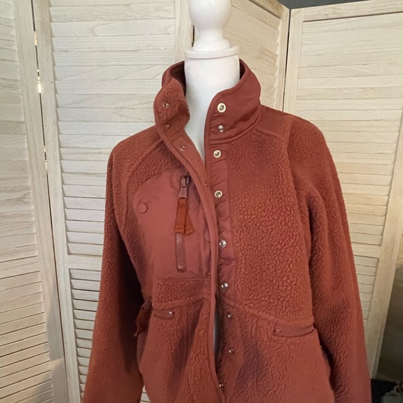 FP Free People movement Fleece. Pinkish orangey brown color. Hit the slopes. - Picture 3 of 11